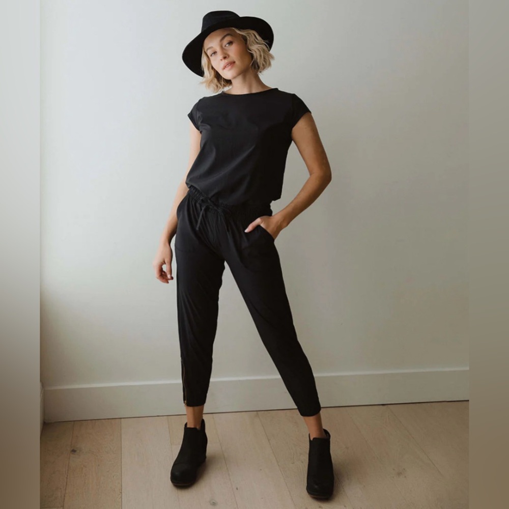 Albion XL Athlesure Comfy Fit Black Jumpsuit Ankle Zippers Pockets Elastic Waist